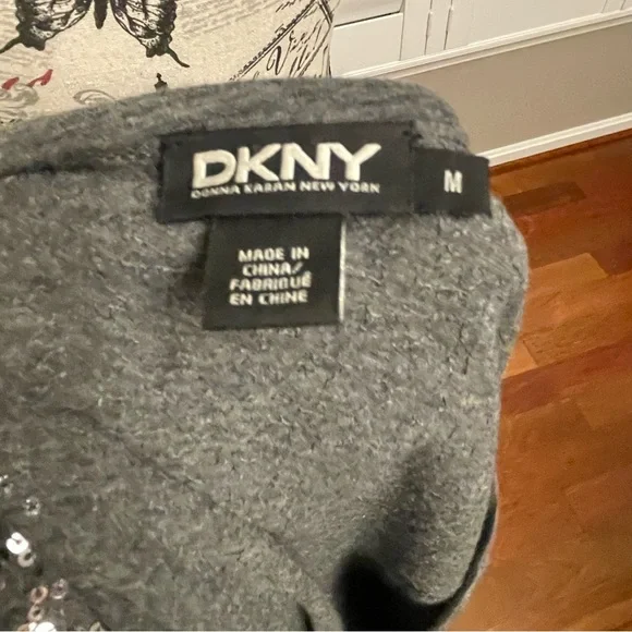 DKNY Shimmering Dark Gray Short Sleeve Tee - Picture 4 of 8